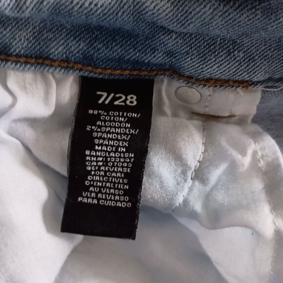 Celebrity Pink The Bestie Distressed Jeans Size 7/28 Women’s Stretch Denim - Picture 3 of 8